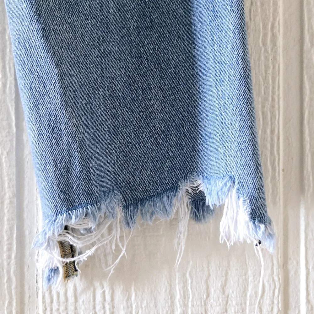We The Free People Maggie 100% Cotton Button Fly Distressed Cropped Mid Rise 25